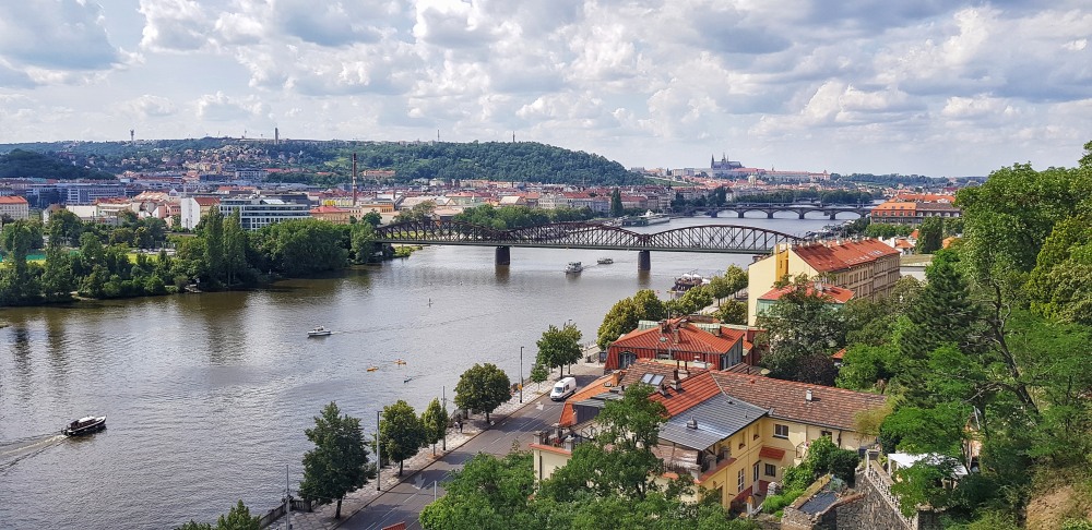 Vyšehrad - výhled na Pražský hrad